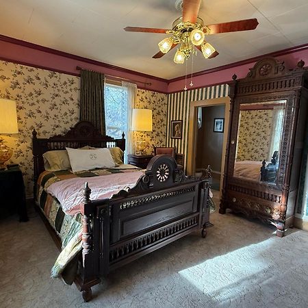 Roseberry House Bed And Breakfast Susanville Exteriér fotografie