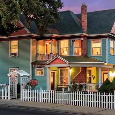 Roseberry House Bed And Breakfast Susanville Exteriér fotografie