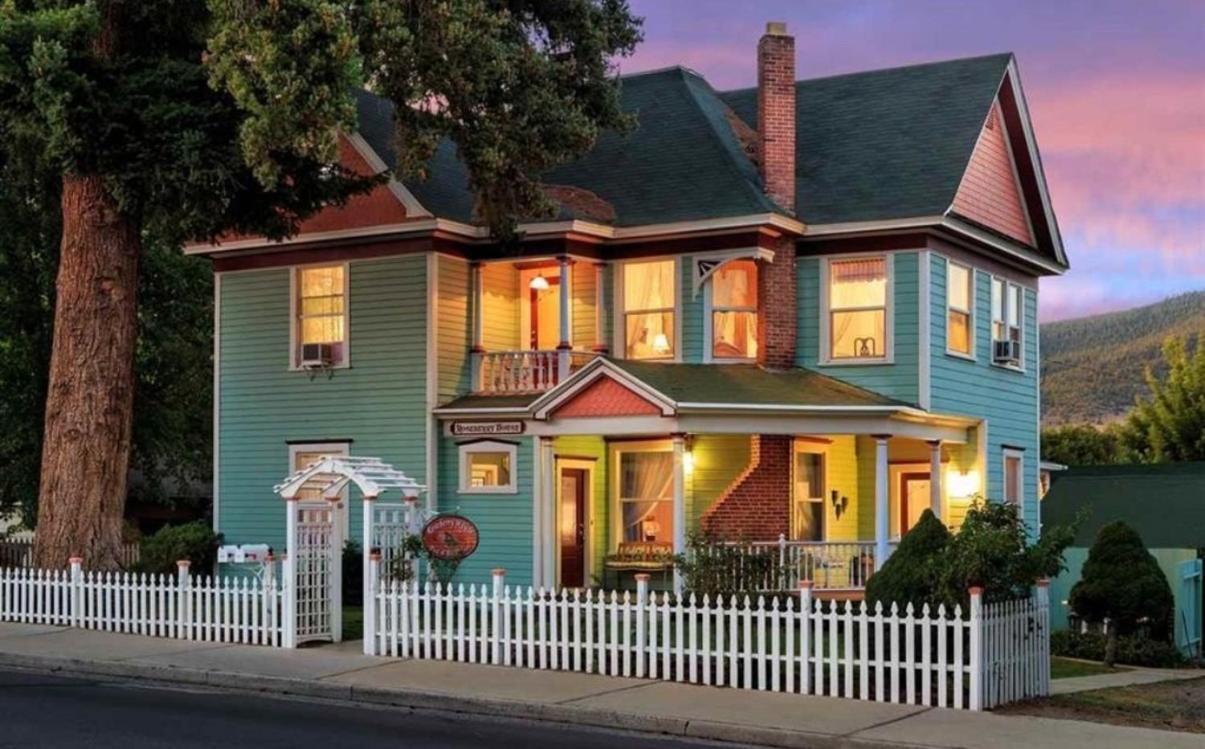 Roseberry House Bed And Breakfast Susanville Exteriér fotografie