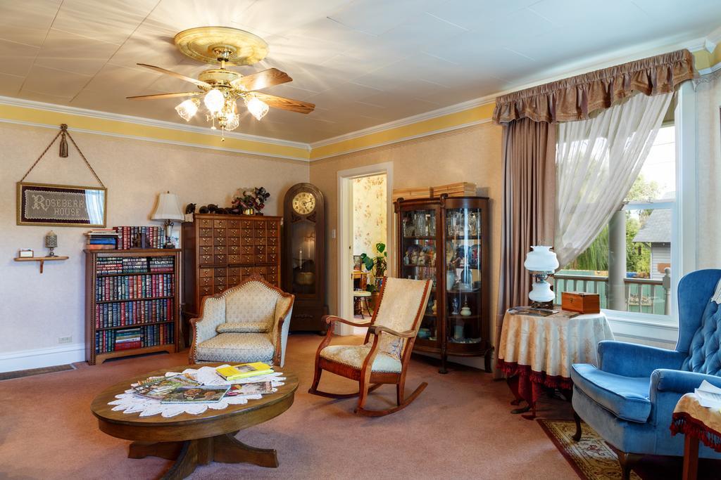 Roseberry House Bed And Breakfast Susanville Exteriér fotografie