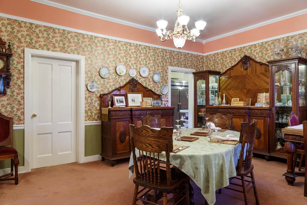 Roseberry House Bed And Breakfast Susanville Exteriér fotografie